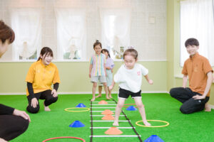子どもたちの脳への刺激を最大化させる運動プログラムです。